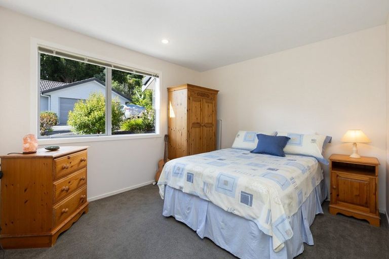 Photo of property in 5 Fendalton Place, Hatfields Beach, Orewa, 0931