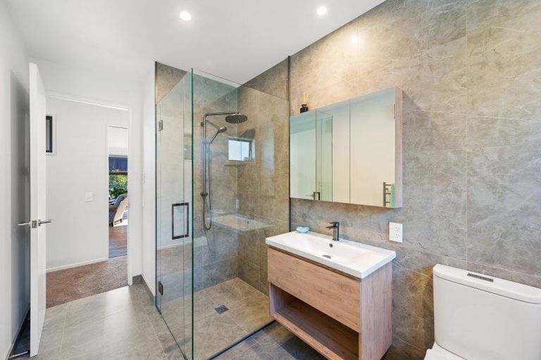 Photo of property in 11 Campbell Road, Wanaka, 9305