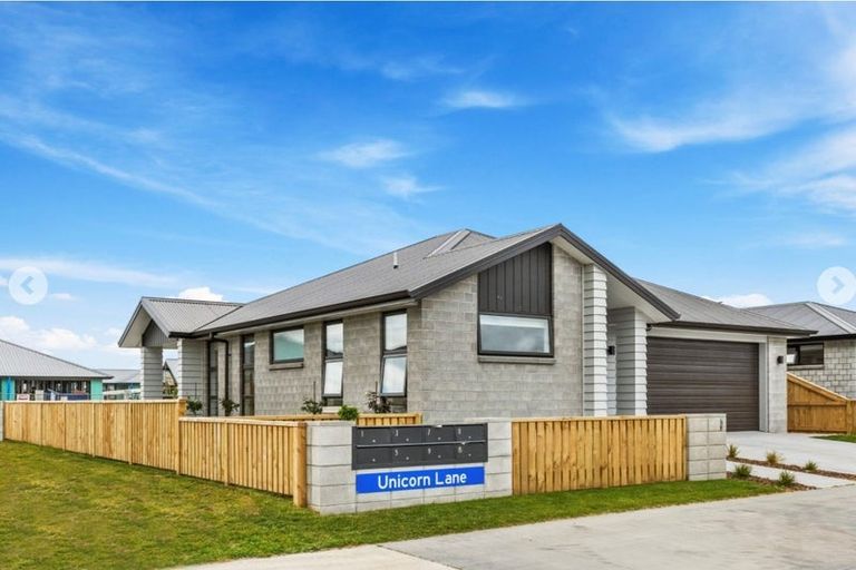Photo of property in 1 Unicorn Lane, Papamoa, 3118