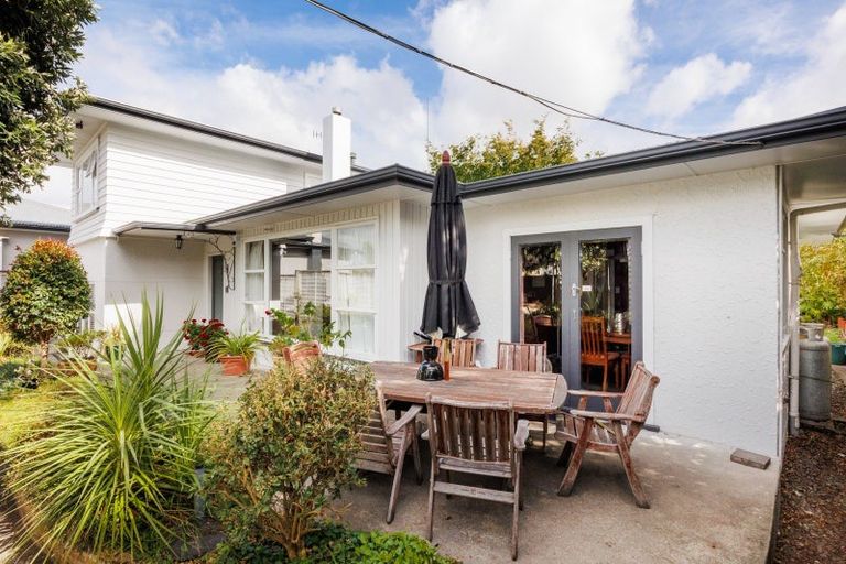 Photo of property in 50 Heretaunga Street, Palmerston North, 4414