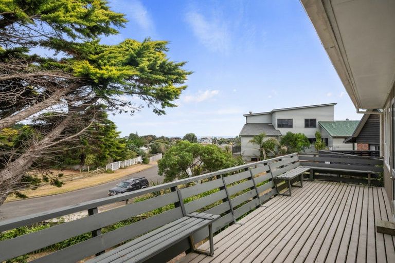 Photo of property in 12 Arataki Grove, Waitarere Beach, Levin, 5510