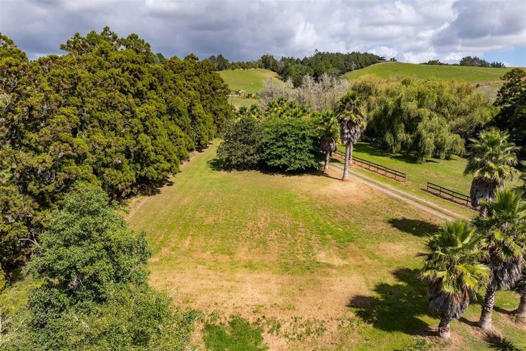 Photo of property in 699 School Road, Tomarata, Wellsford, 0974