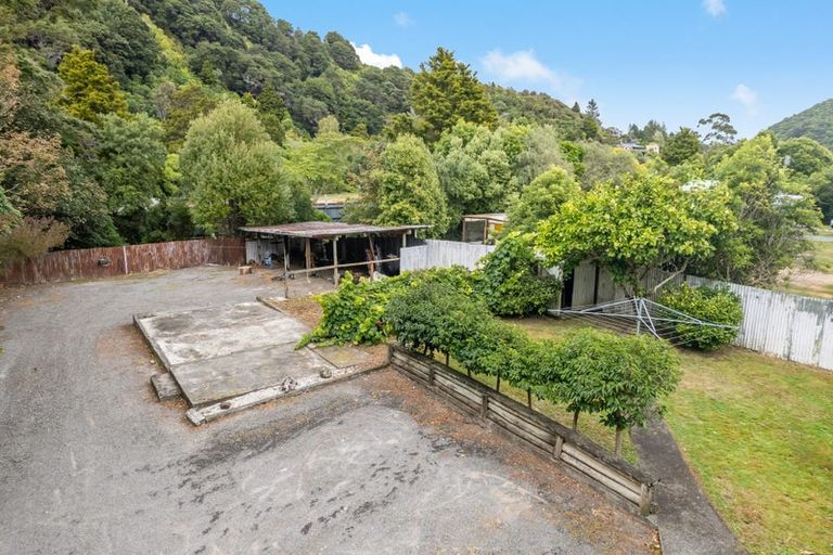 Photo of property in 684 Main Road North, Te Marua, Upper Hutt, 5018