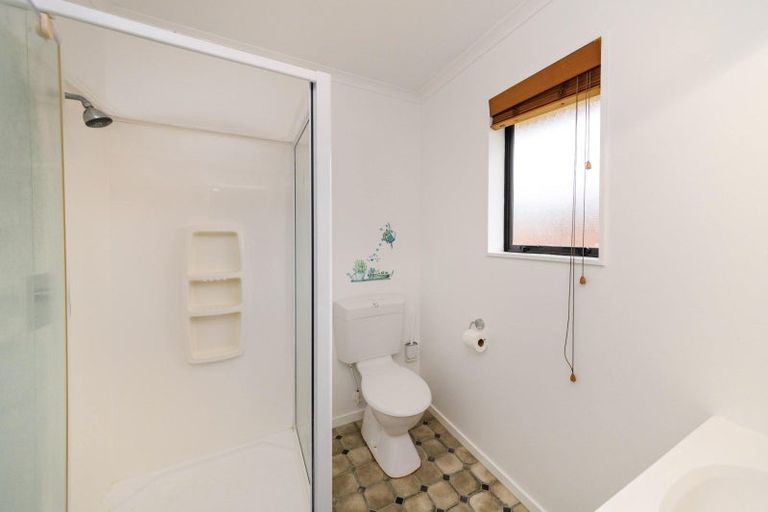 Photo of property in 1 Cleveland Heights, Kelvin Grove, Palmerston North, 4414