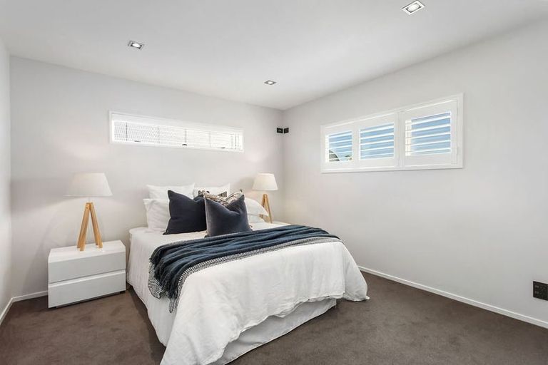 Photo of property in 43 Hawkesbury Avenue, St Albans, Christchurch, 8014