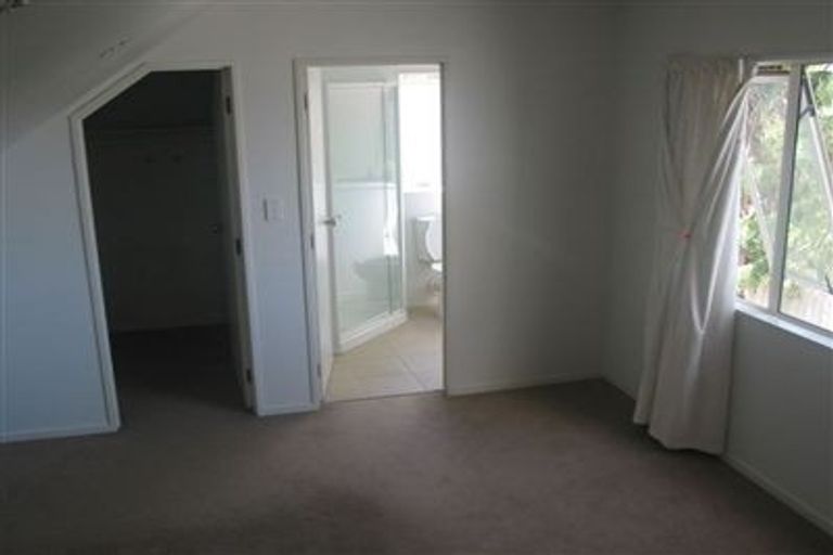 Photo of property in 2/6 Nile Road, Milford, Auckland, 0620