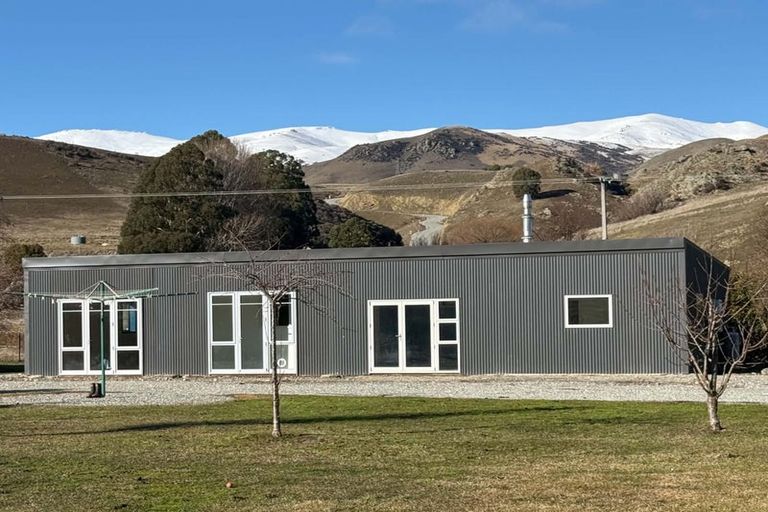 Photo of property in 745 Ardgour Valley Road, Tarras, Cromwell, 9383