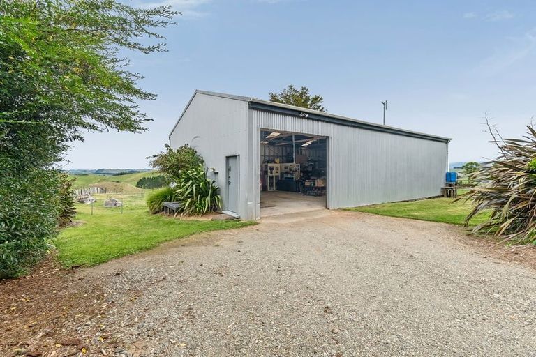 Photo of property in 890a Otaraoa Road, Tikorangi, Waitara, 4383