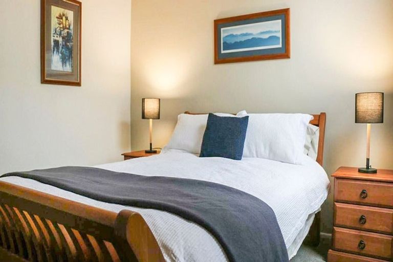 Photo of property in 9 Shannon Street, Mount Victoria, Wellington, 6011