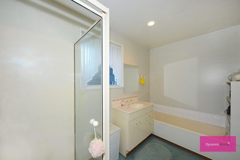 Photo of property in 8a Middlepark Road, Sockburn, Christchurch, 8042