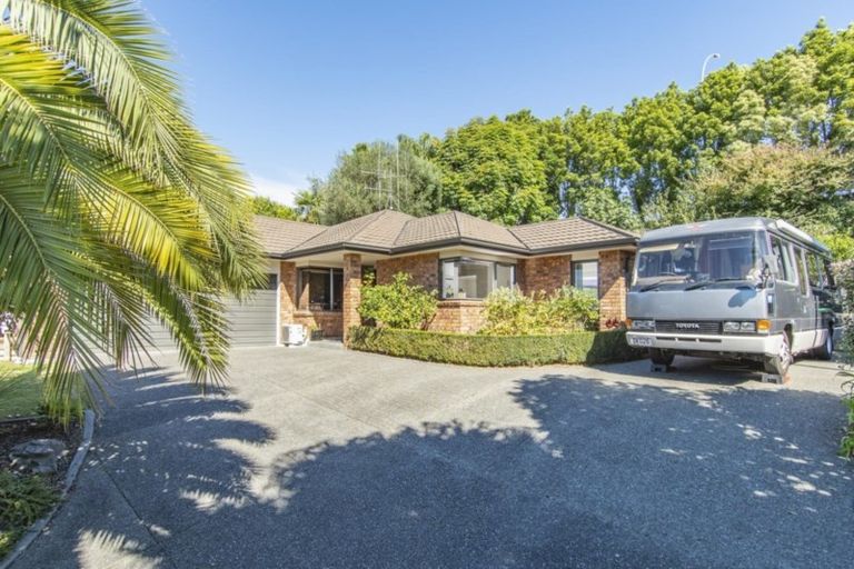 Photo of property in 39 Highgrove Place, Bethlehem, Tauranga, 3110