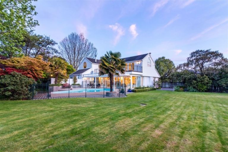 Photo of property in 186 Ilam Road, Ilam, Christchurch, 8041