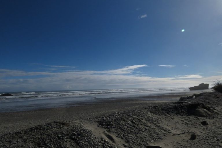 Photo of property in 152 Torea Street, Granity, 7823