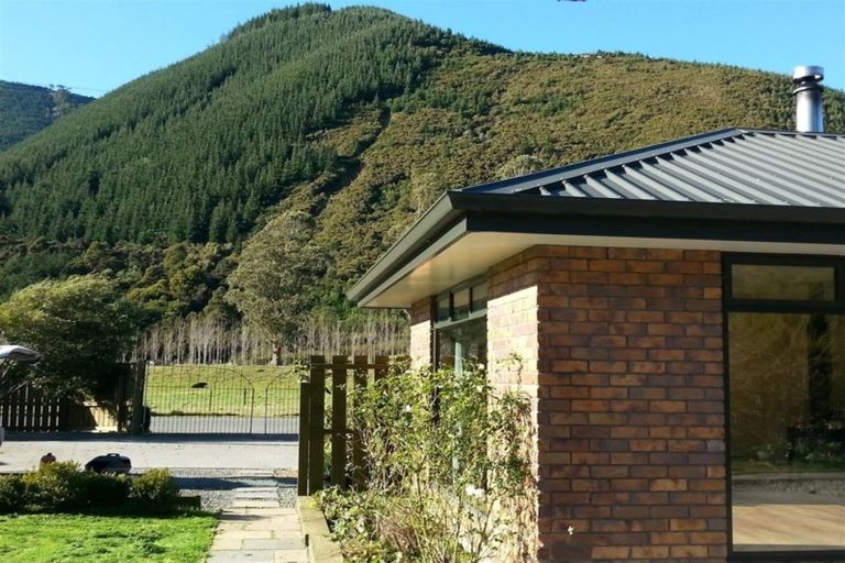 Photo of property in 158 Wakamarina Road, Canvastown, Havelock, 7178