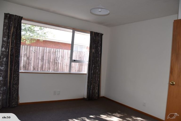 Photo of property in 2/18 Burdale Street, Riccarton, Christchurch, 8011