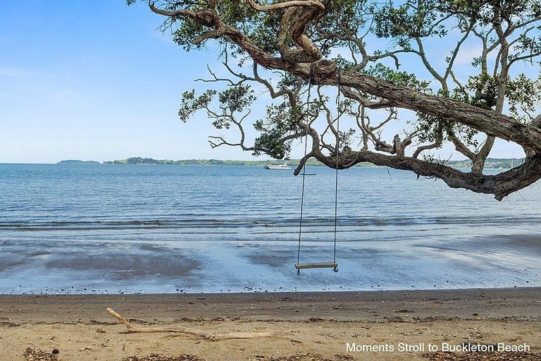 Photo of property in 51 Buckleton Road, Tawharanui Peninsula, Matakana, 0986