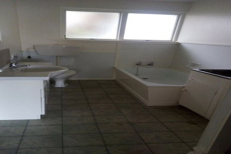 Photo of property in 2/205 Springfield Road, St Albans, Christchurch, 8014