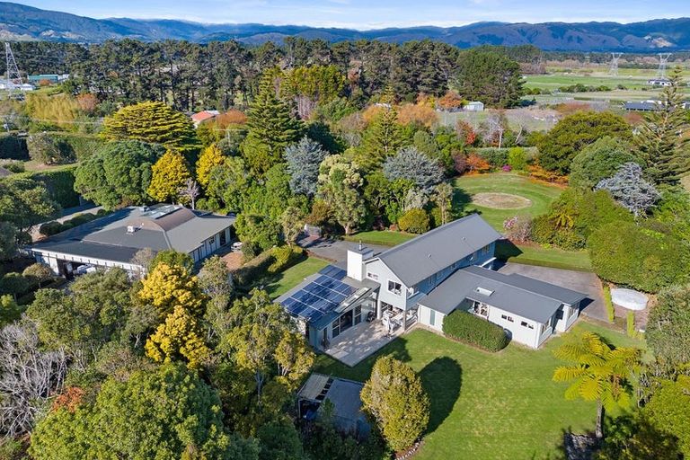 Photo of property in 150 Rangiuru Road, Otaki, 5512