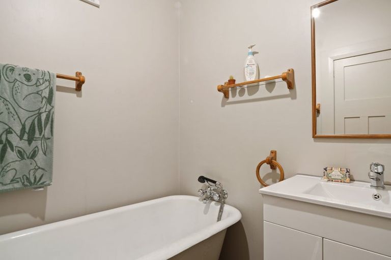 Photo of property in 27 Desmond Road, Te Hapara, Gisborne, 4010