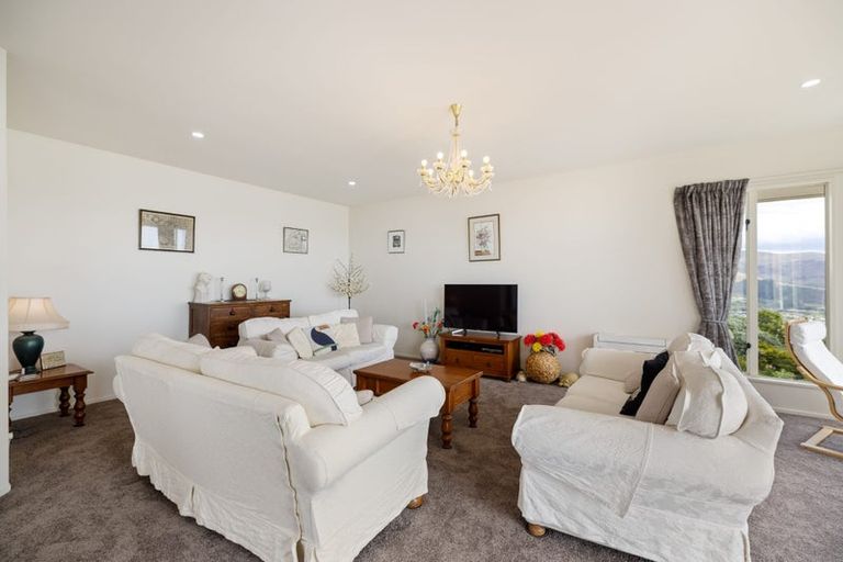 Photo of property in 126 Cannon Hill Crescent, Mount Pleasant, Christchurch, 8081