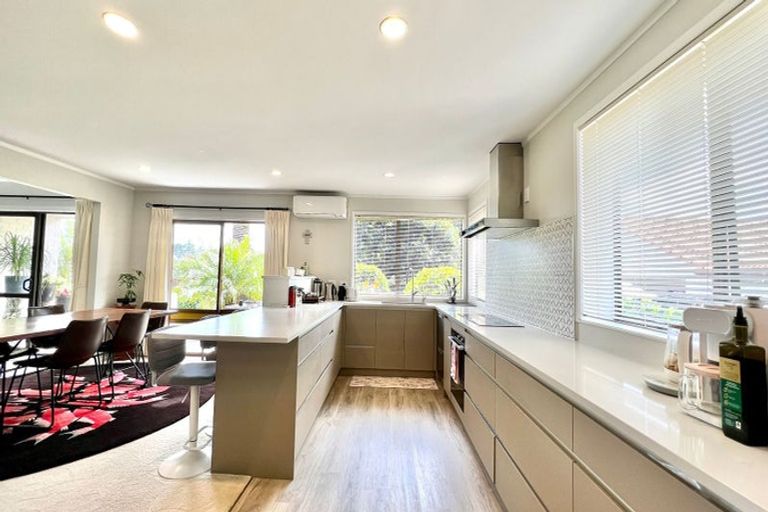 Photo of property in 24 Seneca Court, Golflands, Auckland, 2013