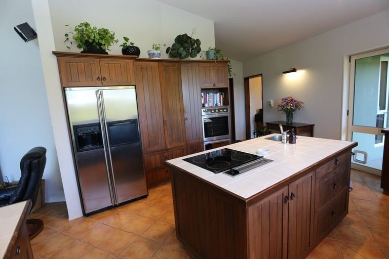 Photo of property in 5564 Kenepuru Road, Waitaria Bay, Picton, 7282