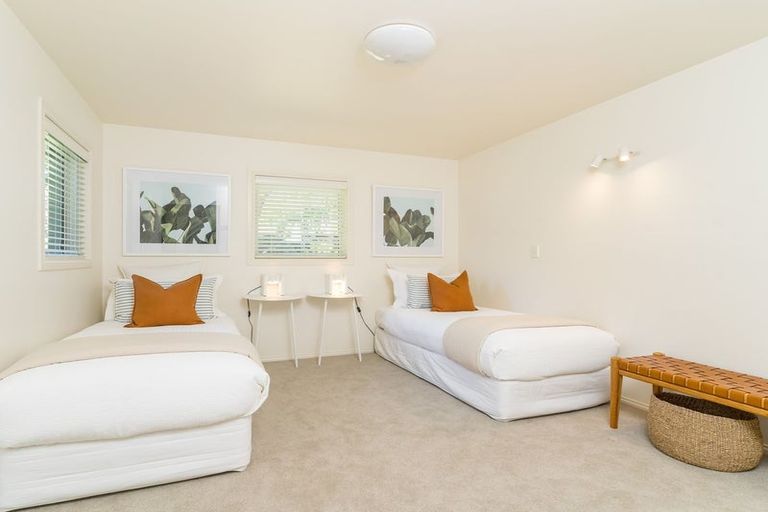 Photo of property in 1 Hawkdun Place, Bridge Hill, Alexandra, 9320