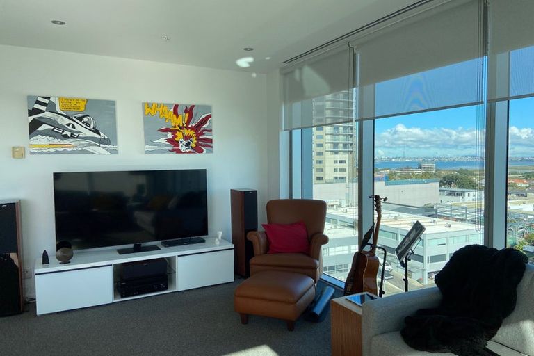 Photo of property in Sentinel Apartments, 706/3 Northcroft Street, Takapuna, Auckland, 0622