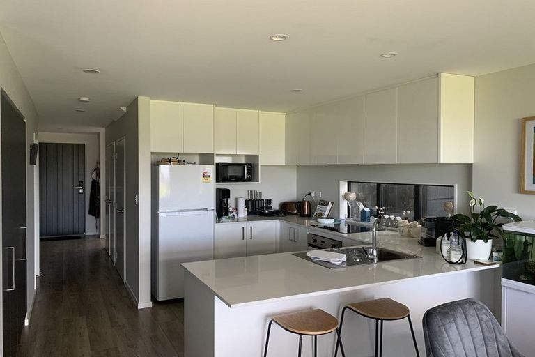 Photo of property in 7 Irving Place, Hobsonville, Auckland, 0616