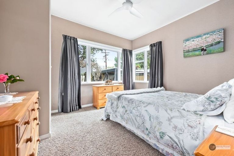 Photo of property in 75 Wyndrum Avenue, Waterloo, Lower Hutt, 5011