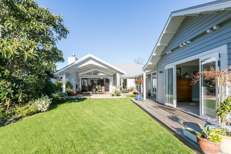 Photo of property in 18 Reynolds Road, Havelock North, 4130