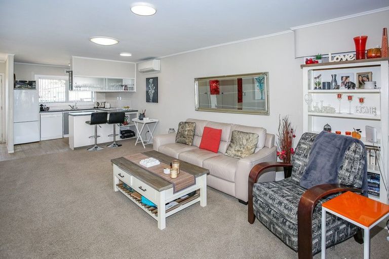 Photo of property in 12a Cooper Street, Pukekohe, 2120