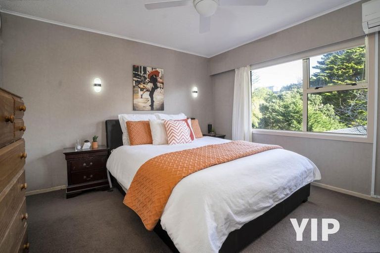 Photo of property in 81 Helston Road, Paparangi, Wellington, 6037