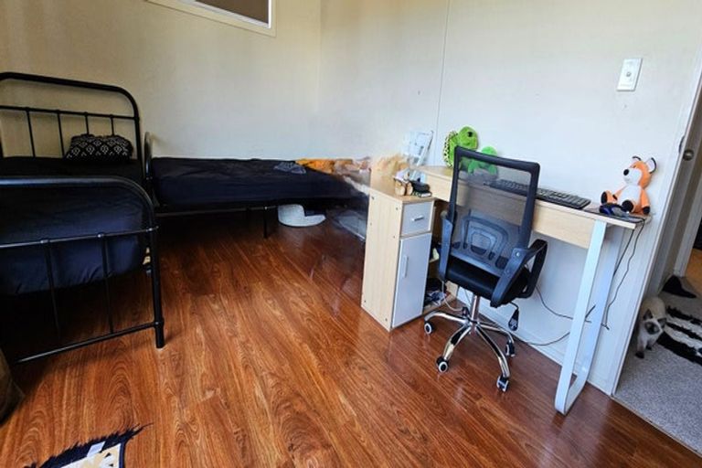 Photo of property in Krisley Court, 25/6 Ambrico Place, New Lynn, Auckland, 0600