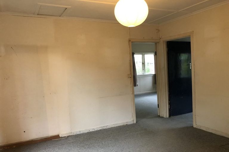 Photo of property in 124 Arran Road, Browns Bay, Auckland, 0630