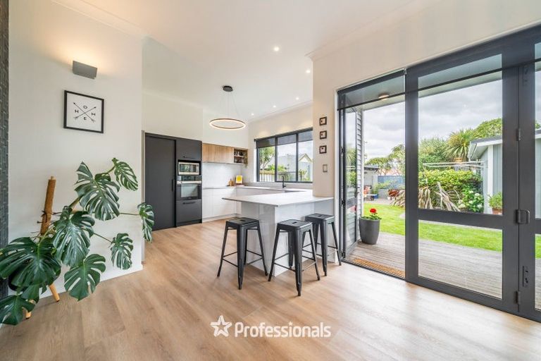 Photo of property in 21 William Street, Petone, Lower Hutt, 5012