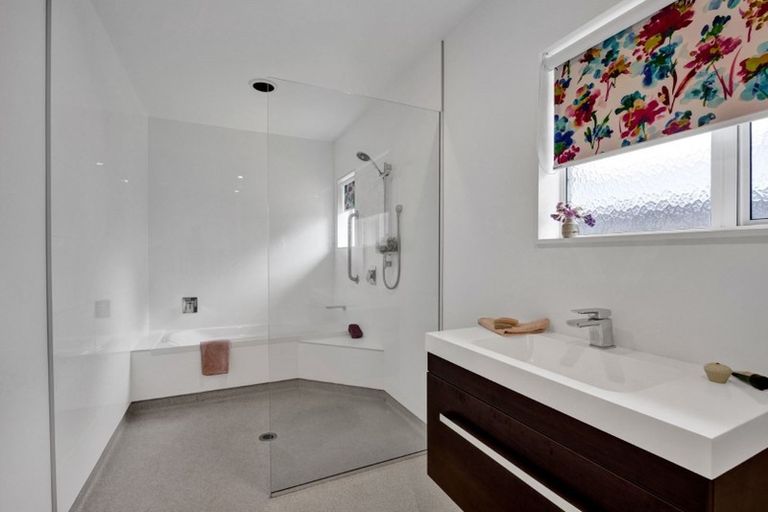 Photo of property in 425 Carrington Street, Upper Vogeltown, New Plymouth, 4310