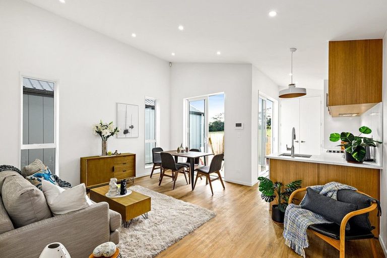 Photo of property in 19 Matakohe Road, Westgate, Auckland, 0814