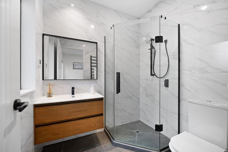 Photo of property in 30c Francis Street, Hauraki, Auckland, 0622