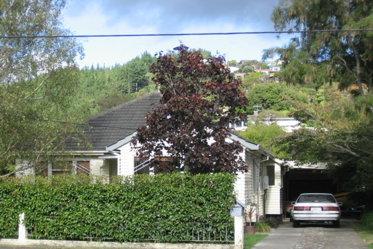 Photo of property in 3 Heretaunga Square, Silverstream, Upper Hutt, 5019