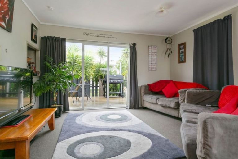 Photo of property in 76 Browning Street, Leamington, Cambridge, 3432