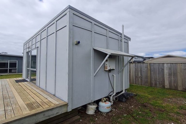 Photo of property in 8 Wells Place, Whitianga, 3510