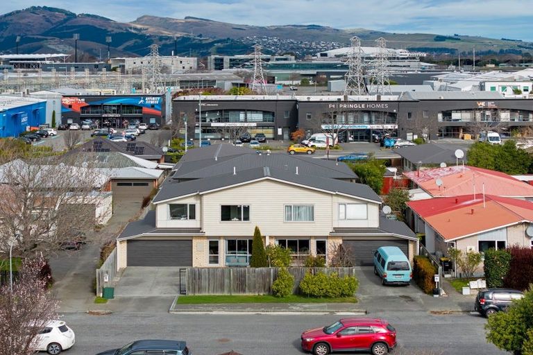Photo of property in 39 Lyndon Street, Riccarton, Christchurch, 8041
