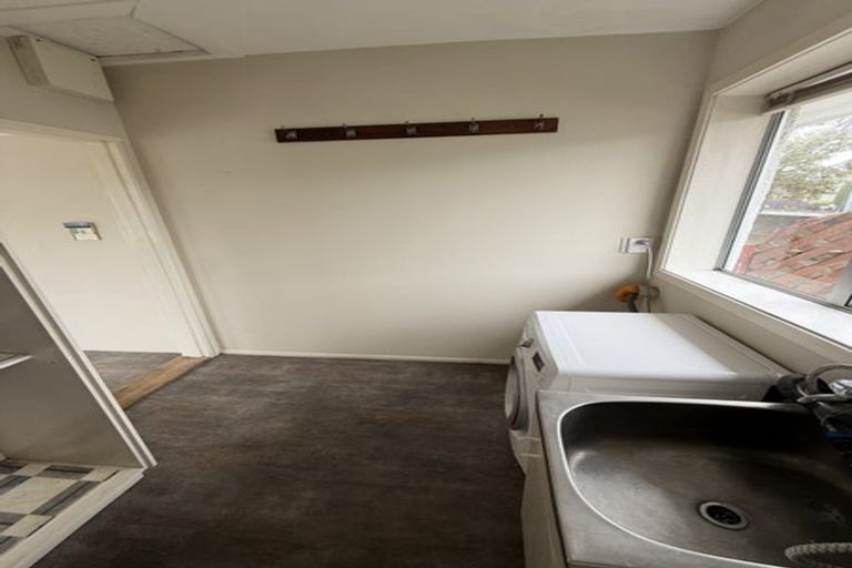 Photo of property in 8 Nyoli Street, Northcote, Christchurch, 8052