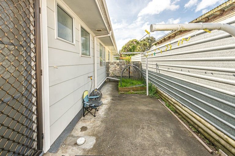 Photo of property in 2/234 Heads Road, Gonville, Whanganui, 4501