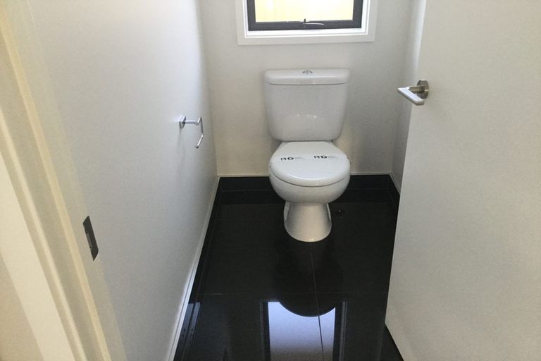 Photo of property in 8 Bill Miller Drive, Papamoa, 3118