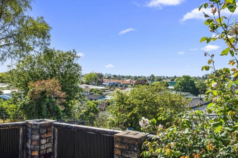 Photo of property in 92 Whatawhata Road, Dinsdale, Hamilton, 3204