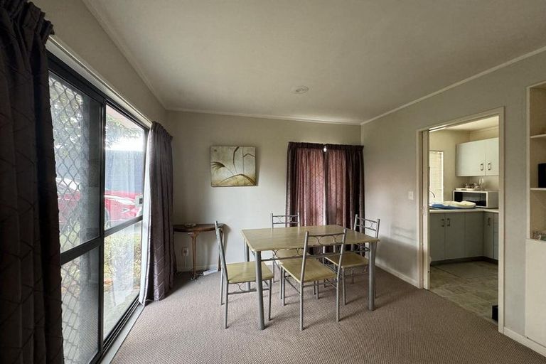 Photo of property in 2/66 Queens Grove, Hutt Central, Lower Hutt, 5010