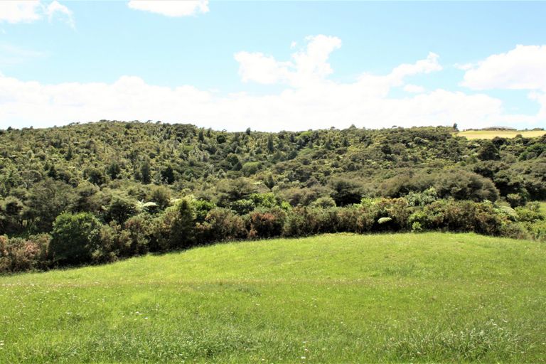 Photo of property in 1612c Pakiri Road, Tomarata, Wellsford, 0972