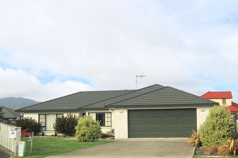 Photo of property in 5 Sunburst Court, Paraparaumu Beach, Paraparaumu, 5032